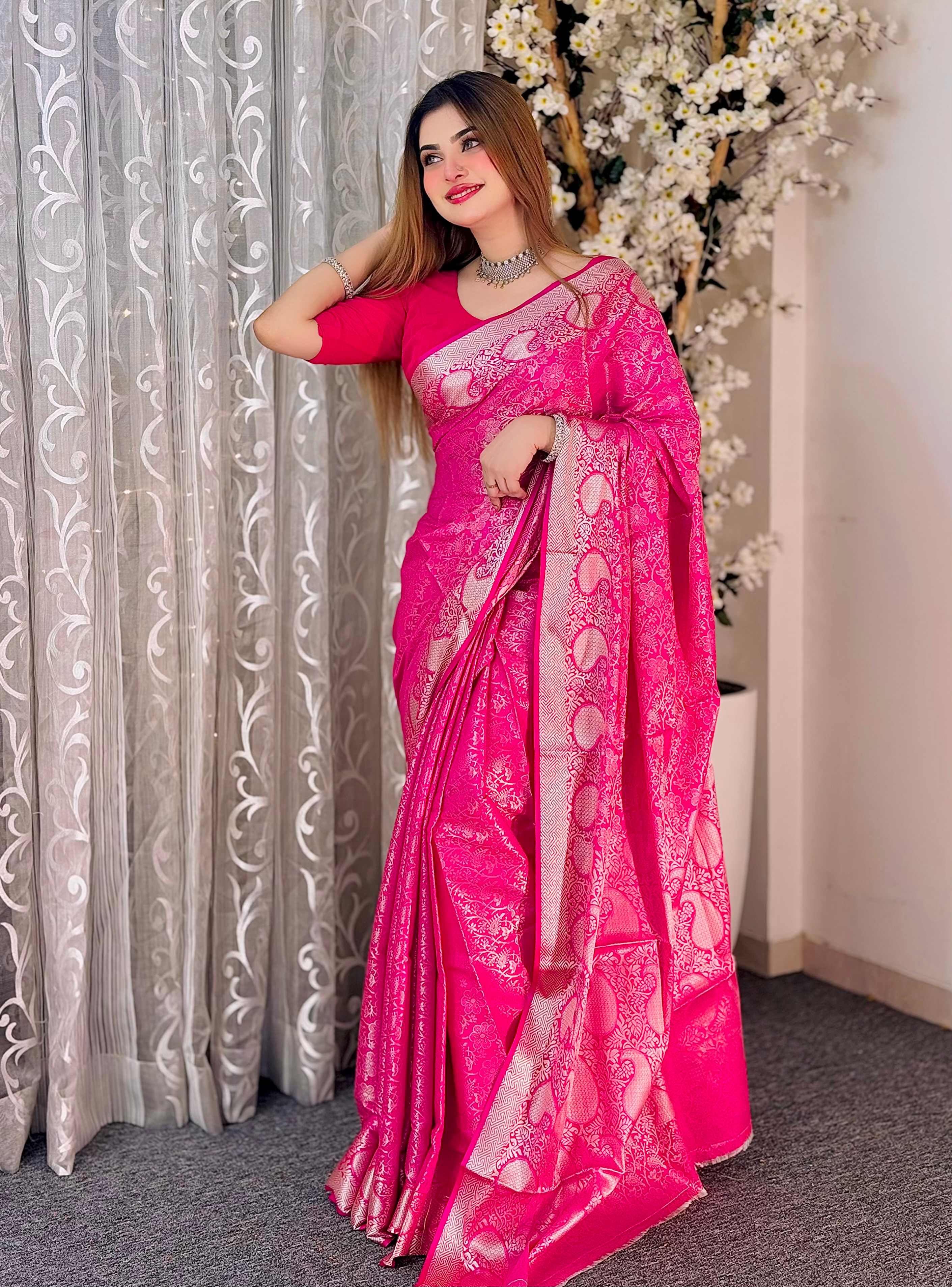 প্রিমিয়াম সিল্ক কাতান শাড়ি ব্লাউজ পিস সহ। PKS-04