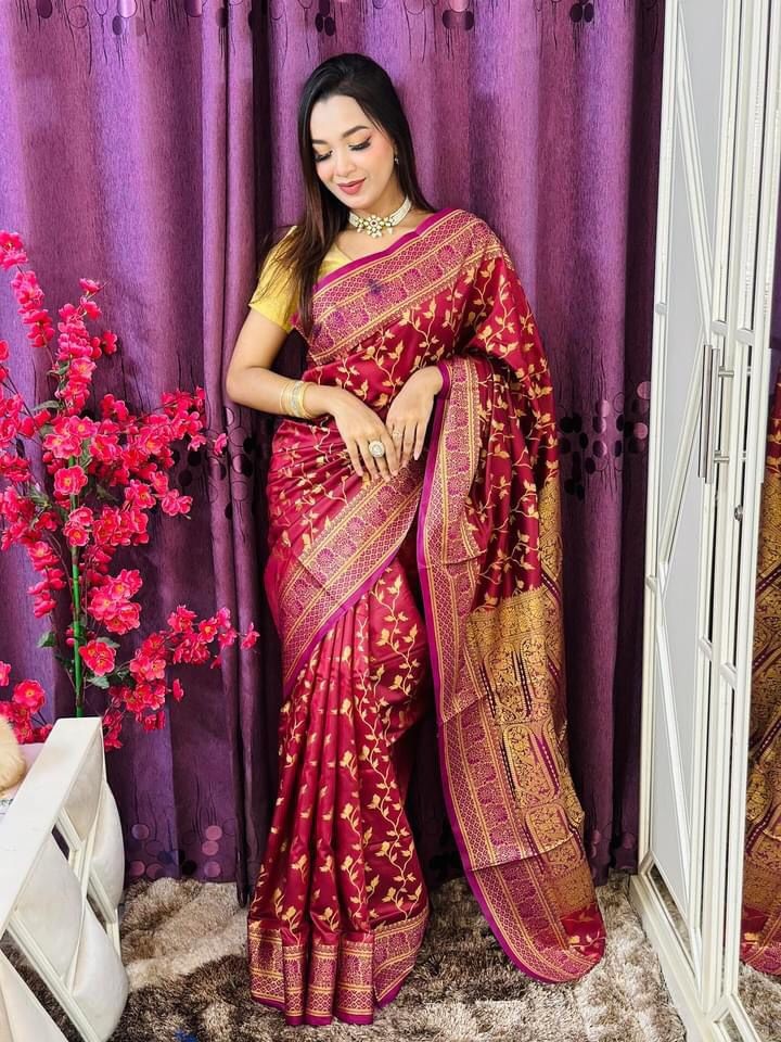 সফ্ট সিল্ক কাতান শাড়ি ব্লাউজ পিস সহ। PKS-13